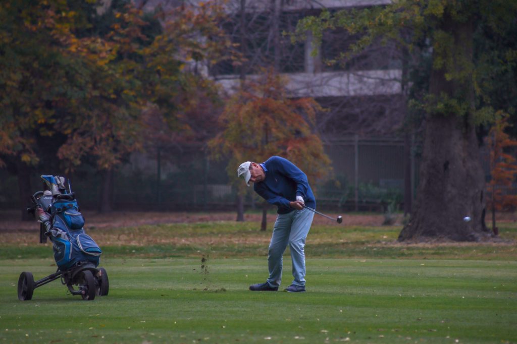 Cancha parcialmente cerrada, Torneo Senior