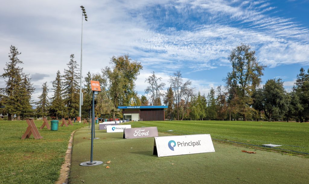 Cancha de práctica, Sport Café y Guardería cerrados