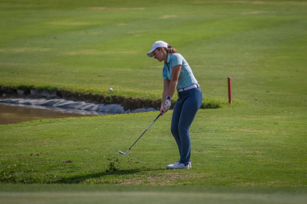 Cancha parcialmente cerrada, Campeonato del Club