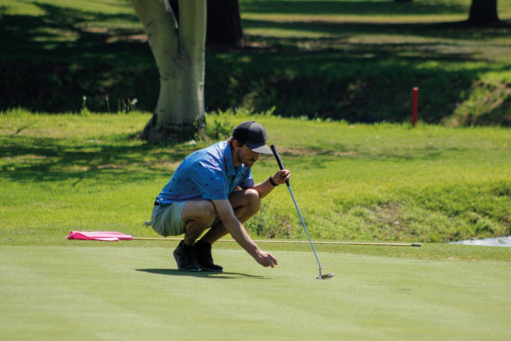 Cancha parcialmente cerrada, Campeonato del Club