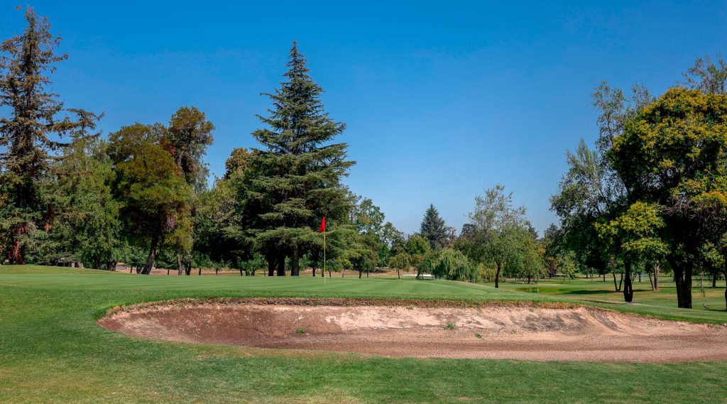 Ajustes en el Riego de la Cancha por Trabajos de Reparación