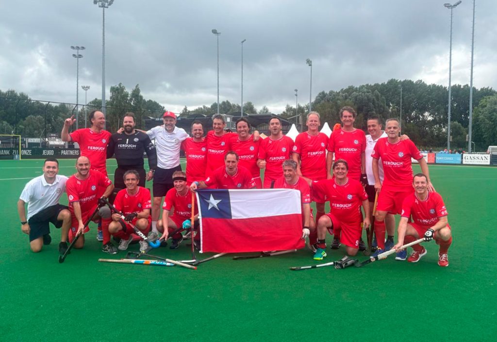 Orgullo Sport Francés: nuestros hockistas representan a Chile en el Mundial Máster +50